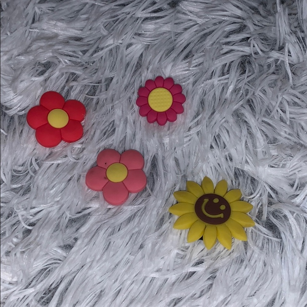 4 pc flower themed croc jibbitz